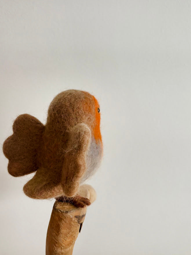 Robin Bird Sculpture