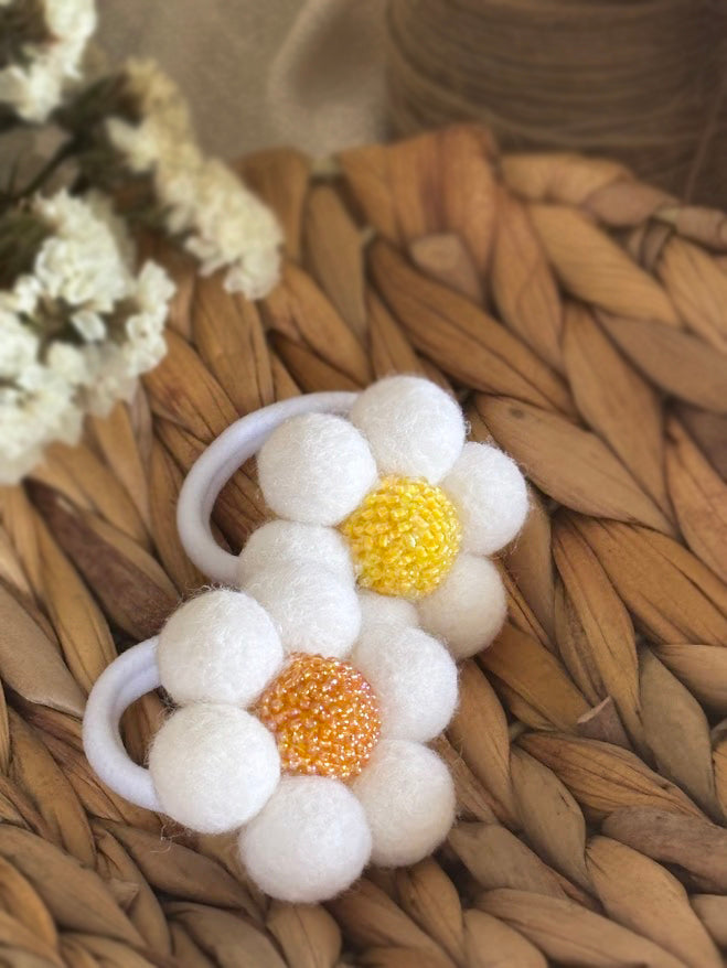 Daisy hair ties set of 2, white flower scrunchies