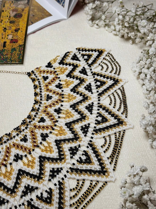 Luxurious Beaded Statement Collar with Intricate Geometric Pattern