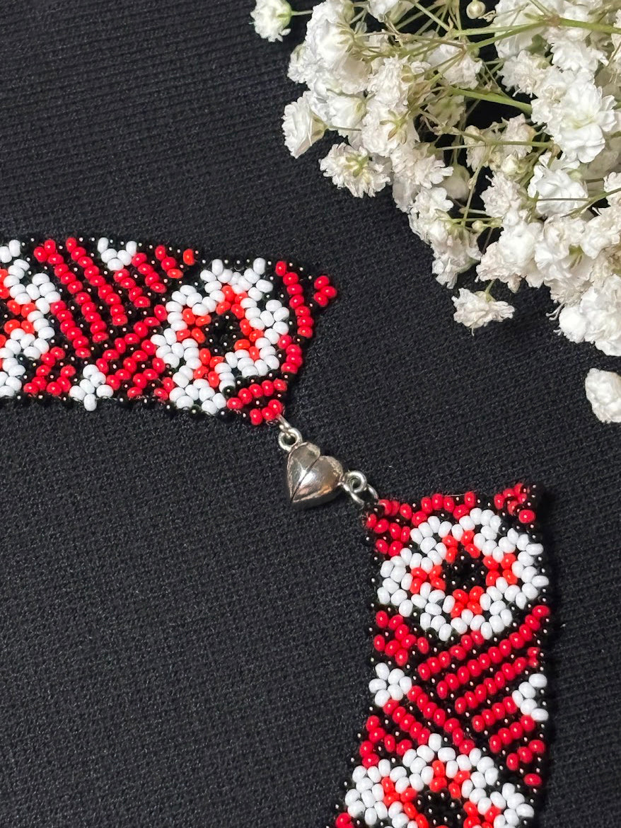 Handmade Beaded Necklace "White Diamonds"