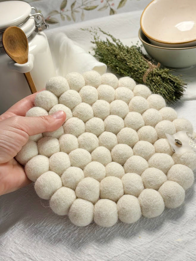 Wool Ball Trivet - Natural White Round shape