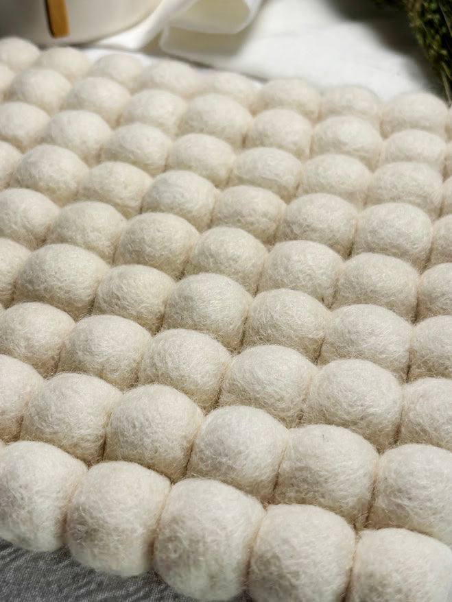 Wool Ball Trivet - Natural White Square shape